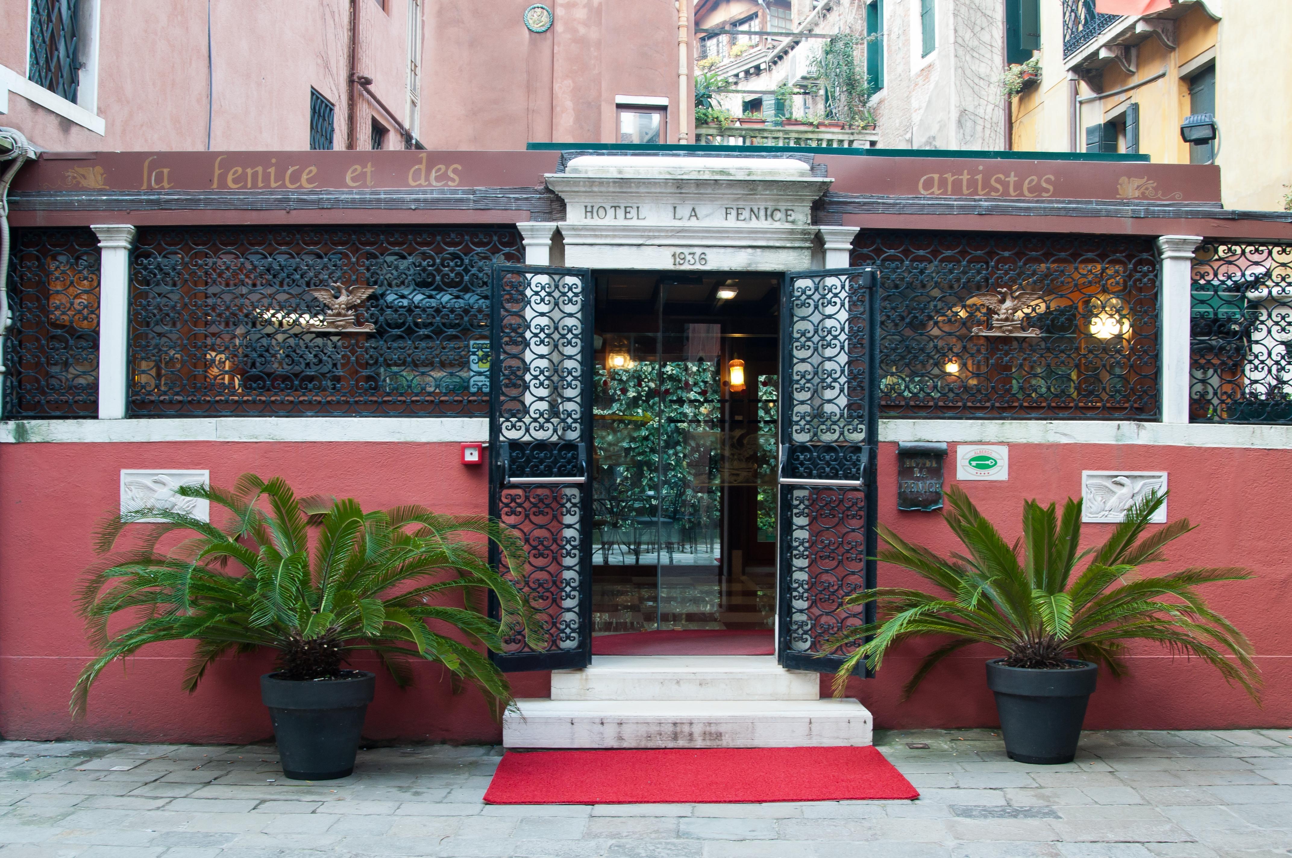 Hotel La Fenice Et Des Artistes Venice Exterior photo